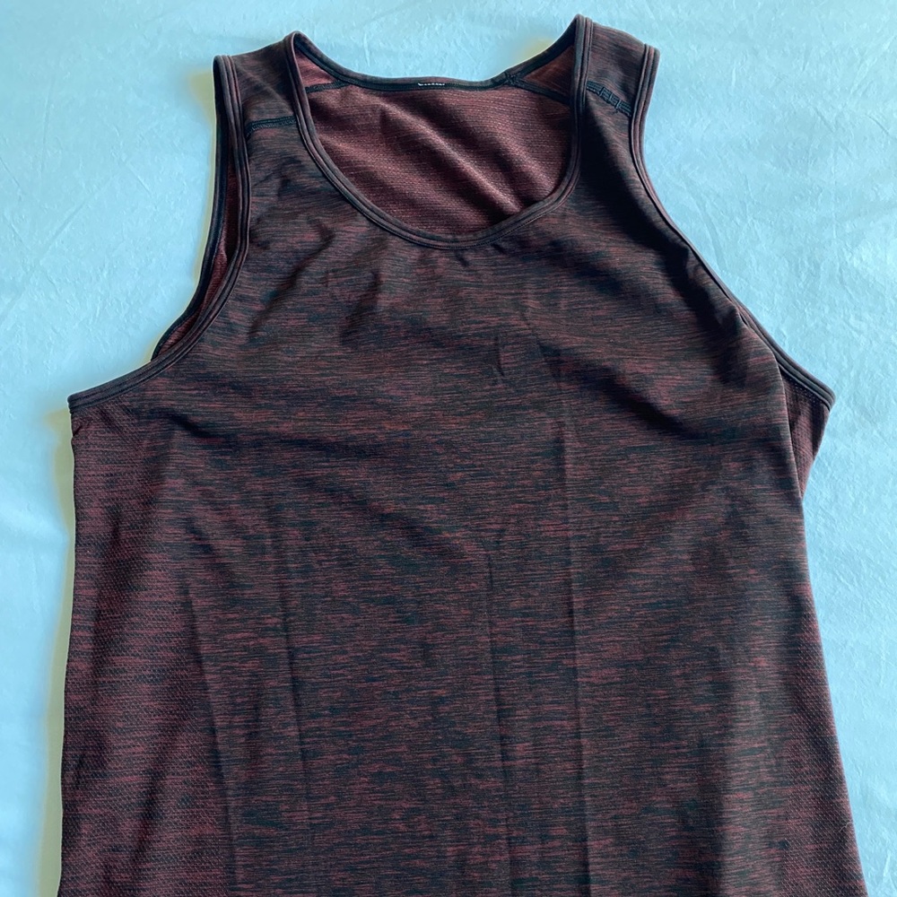 Lululemon Metal Vent Tech Sleeveless